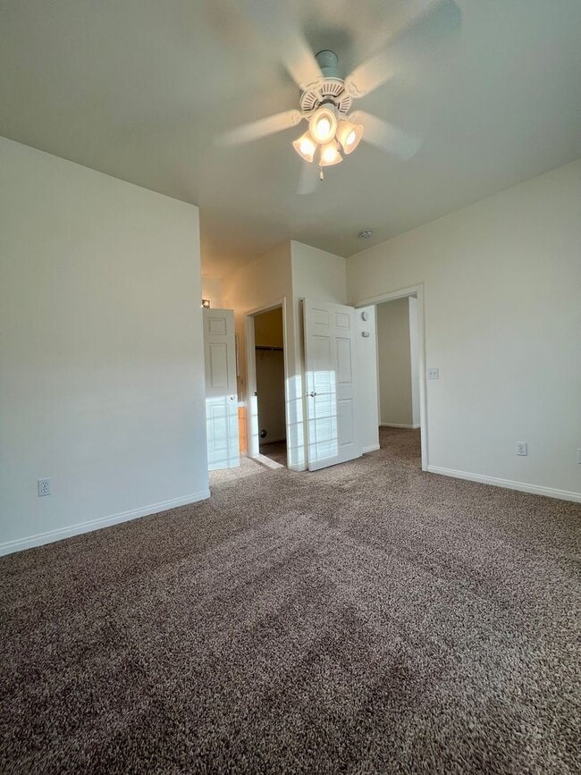 Building Photo - 712 Meadow Grove Ct