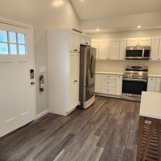 58 Lafountain St Unit 58, Burlington, VT 05401 Apartments in