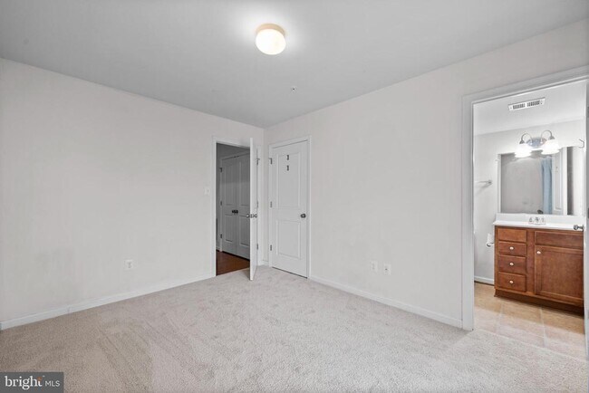 Foto del edificio - 23177 Ambrosia Ln