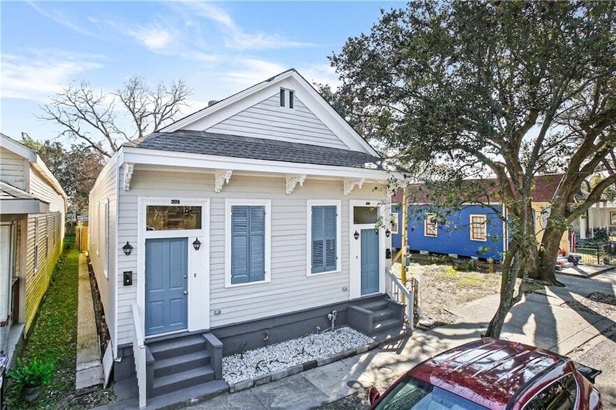 Primary Photo - 306 Whitney Ave.