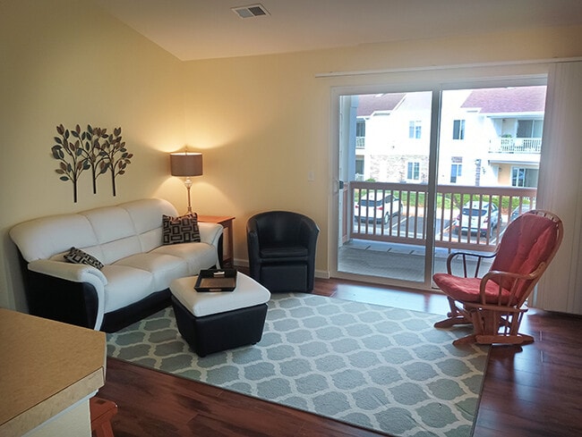 Building Photo - 4605 Hahns Peak Dr