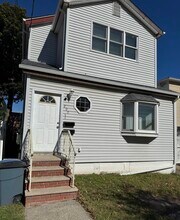 Building Photo - 290 Centre Ave