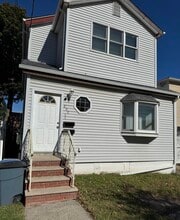 Building Photo - 290 Centre Ave