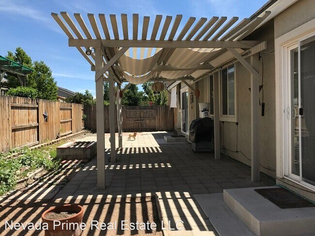 Building Photo - 3 br, 2 bath House - 565 Grey Eagle Lane