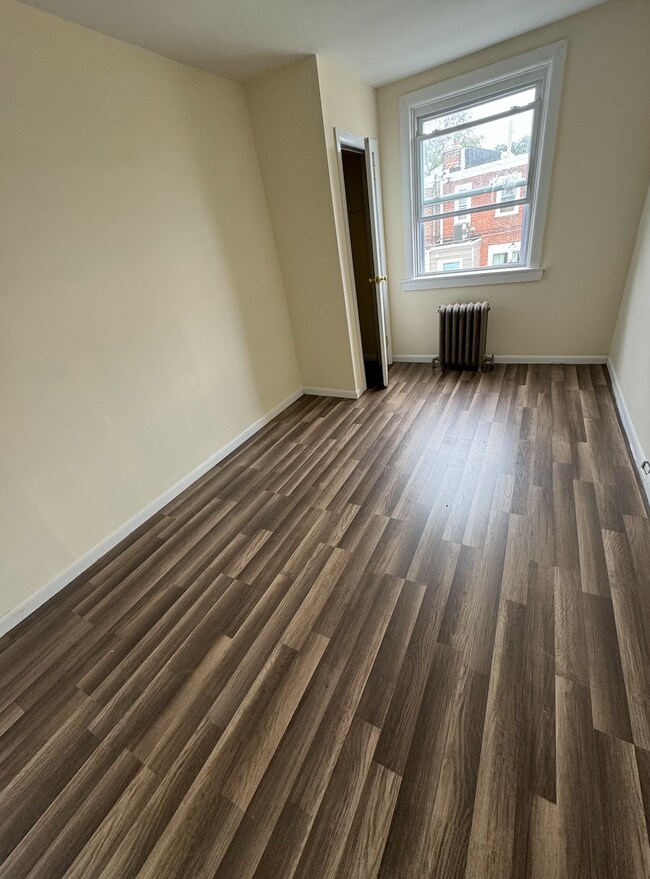 Foto del edificio - 7101 Radbourne Rd