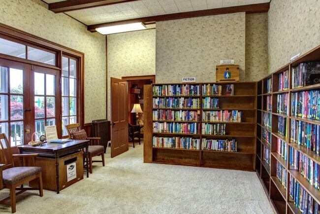 Videoteca - 3357 Walnut Pl NW