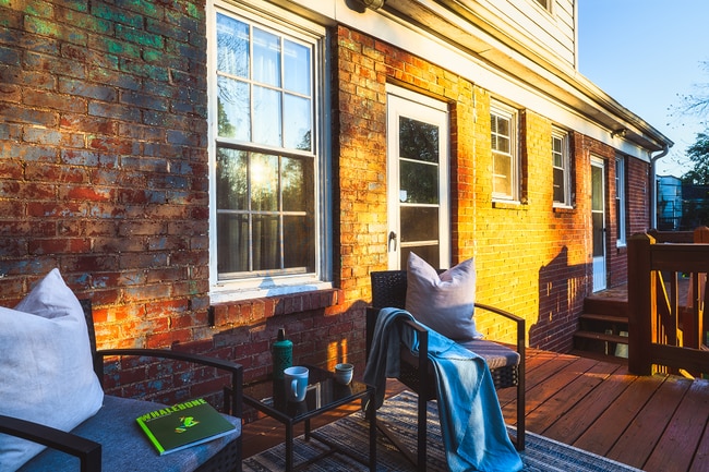 Foto del edificio - 713 Grandin Rd