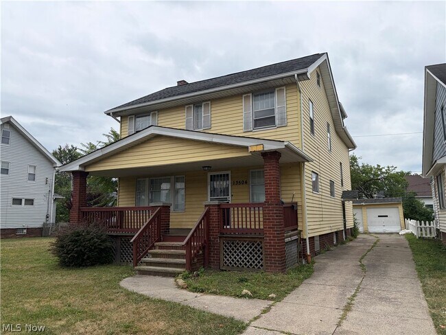 Foto del edificio - 13504 Rexwood Ave
