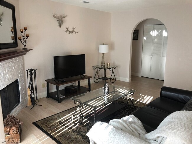 Building Photo - 2200 S Fort Apache Rd