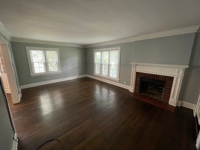 Building Photo - 3562 Riedham Rd