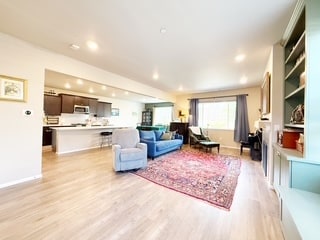 Building Photo - 927 Baker Hts Lp