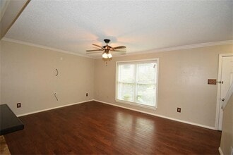 Building Photo - 9323 Westwood Village Dr