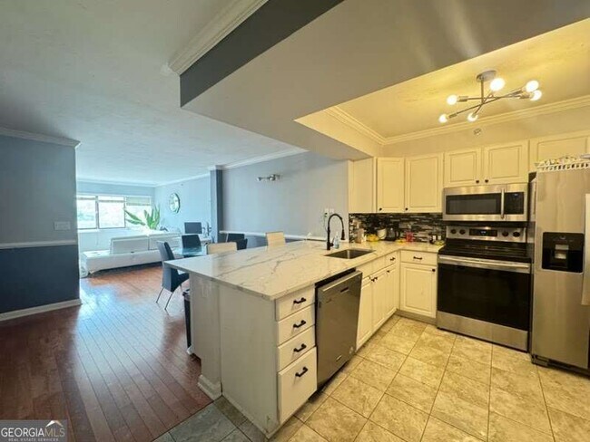 Foto del edificio - 795 Hammond Dr