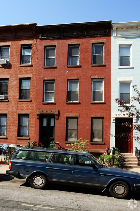 Foto del edificio - 166 15th St