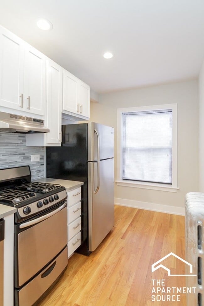 Foto del edificio - 516 W Cornelia Ave