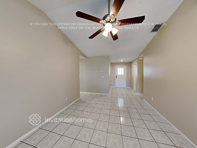 Building Photo - 3319 Fox Ridge Dr