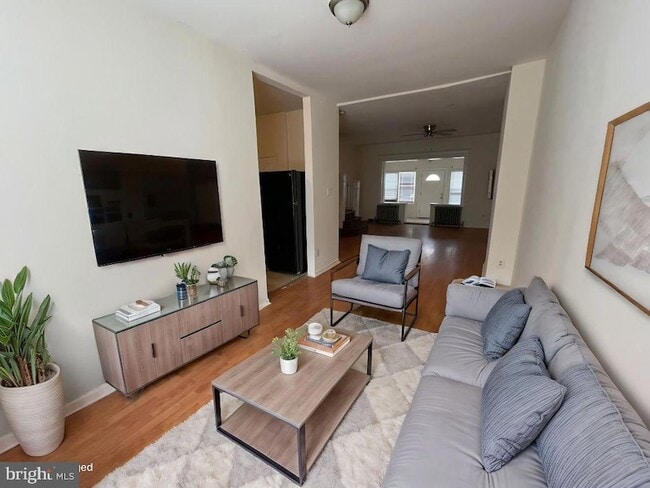 Photo - 166 E Tulpehocken St Townhome