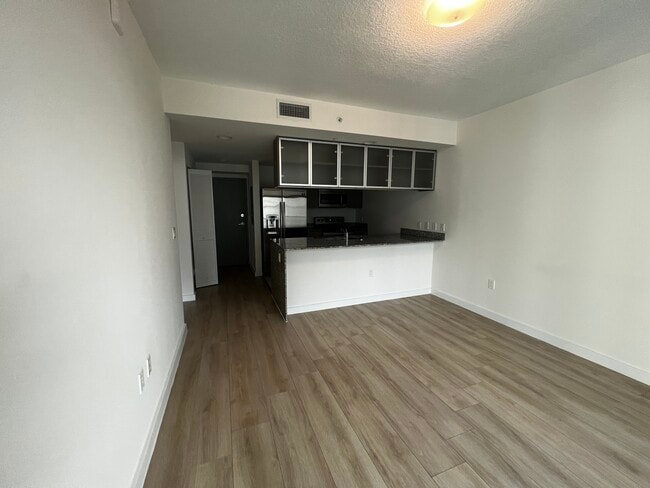 Building Photo - 1354 N Miami Ave