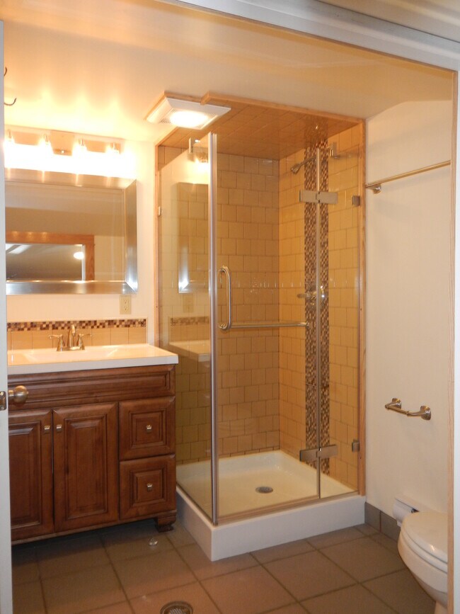 Foto del edificio - 246 Chestnut St