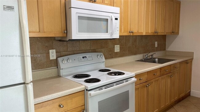 Building Photo - 4130 NW 79th Ave