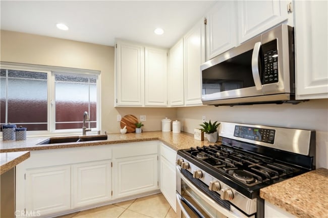 Foto del edificio - 13646 Abana Dr