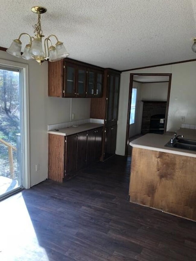 Building Photo - $300 Off 1st Month Special