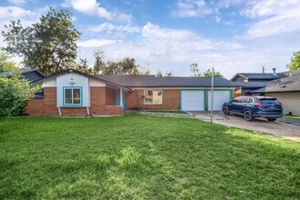 Building Photo - 6804 Duquesne Dr