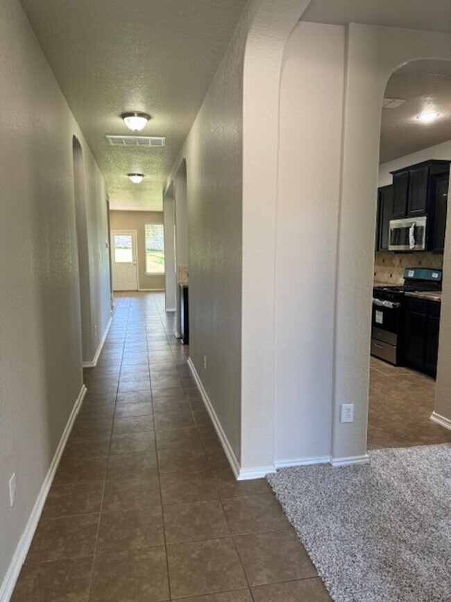 Foto del edificio - Must See Newly Updated 5/3.5 Home in Alamo...