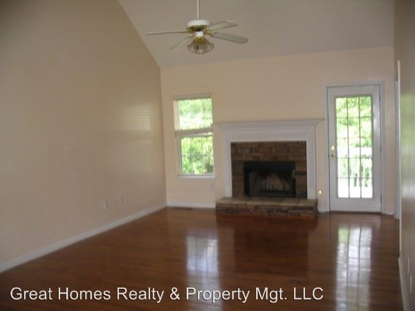 Building Photo - 5301 Meadows Lake Xing