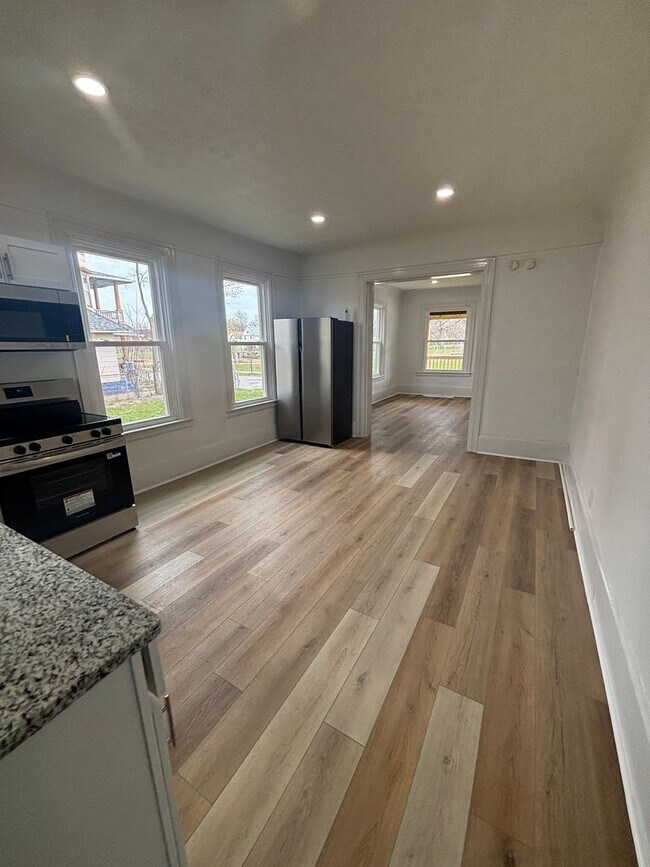 Foto del edificio - 1640 E 85th St