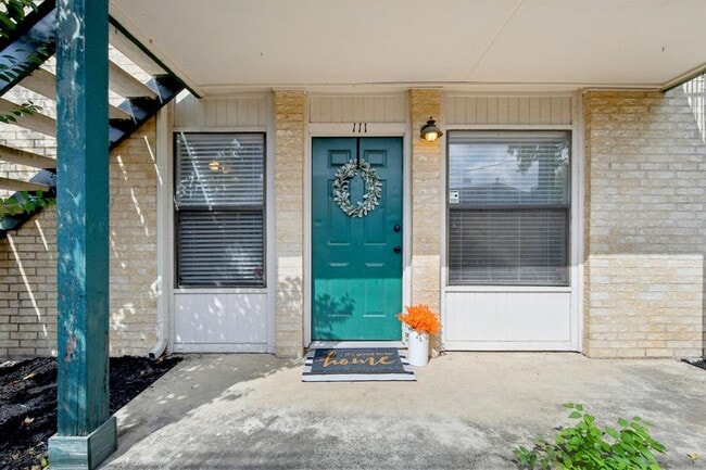 Foto del edificio - 1624 Aquarena Springs Dr