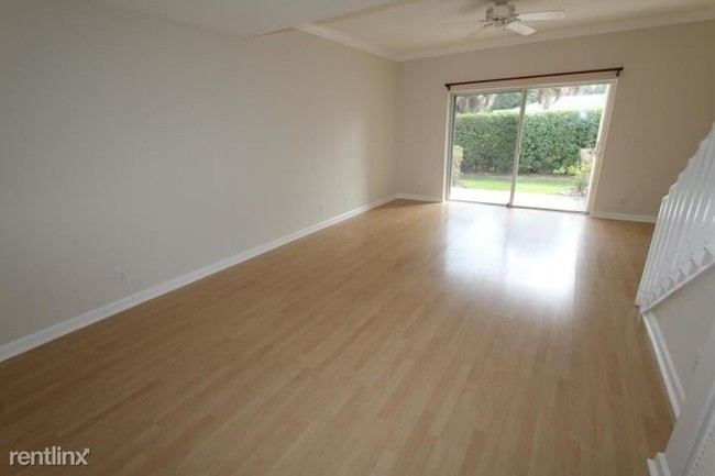 Building Photo - 2 br, 2.5 bath Townhome - 942 Kokomo Key Ln