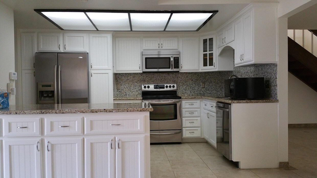 231 Dale Ct, Brea, CA 92821 Townhome Rentals in Brea CA