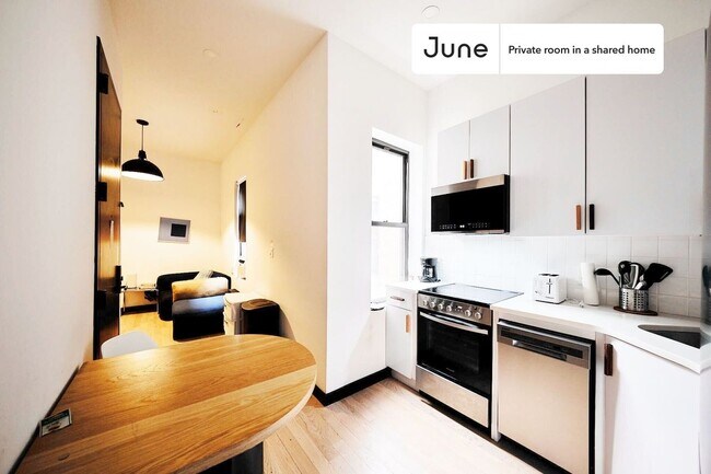 Foto del edificio - Room in Shared 3 bed/3 bath home in Ridgewood