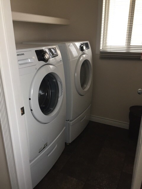 Photo du bâtiment - 3 Bed 2 Bath Unit in Fort Mcmurray, AB