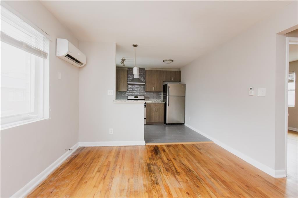 Building Photo - 950 Saint Charles Ave NE