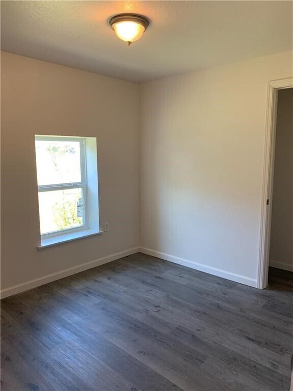 Foto del edificio - 502 E Bayview Blvd