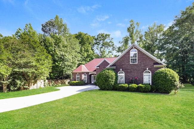 Building Photo - 905 Vandiver Ct