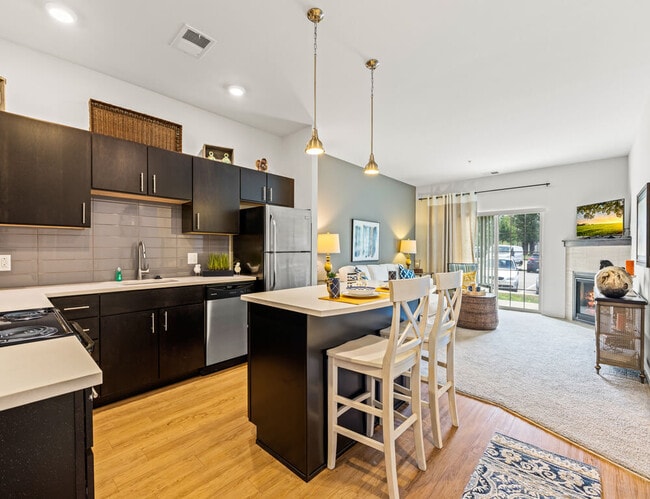 Building Photo - Eden Square