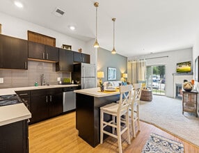 Building Photo - Eden Square