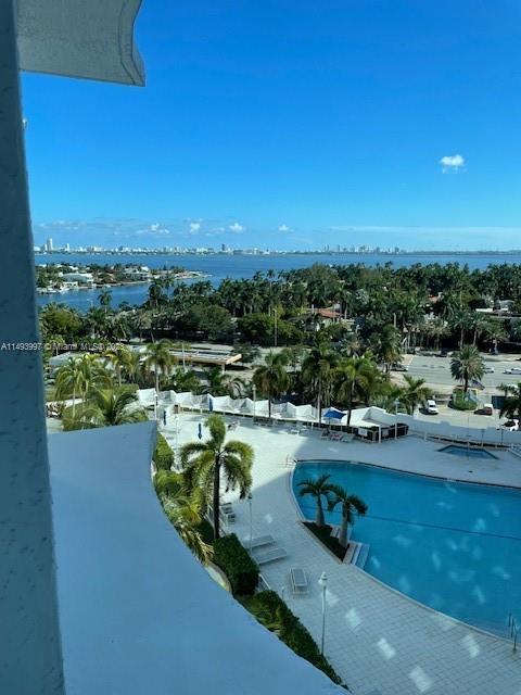 Foto principal - 7900 Harbor Island Dr