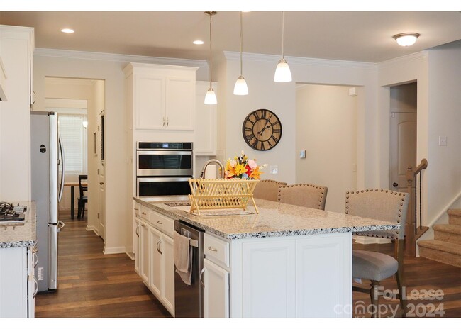 Building Photo - 16038 Fieldstone Trace