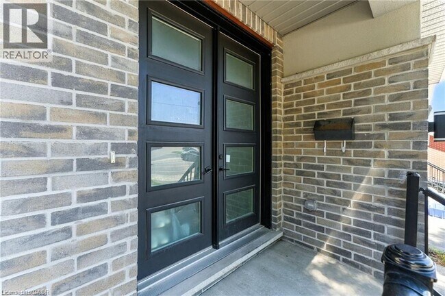 Photo du bâtiment - 46 Franklin St S