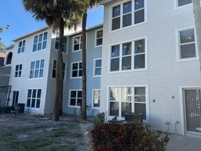 Building Photo - 2319 N Congress Ave