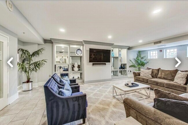 Foto del edificio - 555 Massachusetts Ave NW