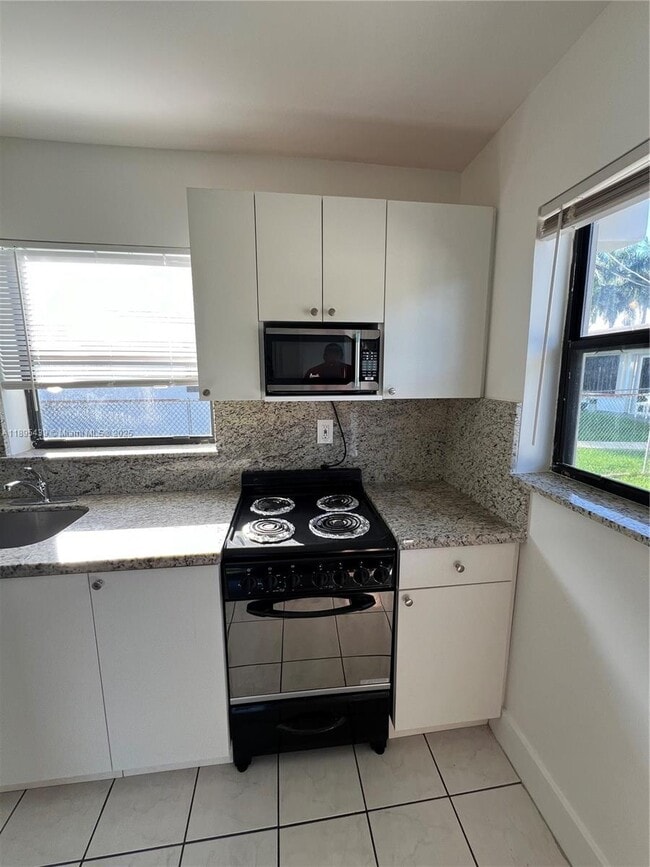 Foto del edificio - 13420 SW 36th St