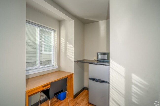 Interior Photo - Cantor Studios