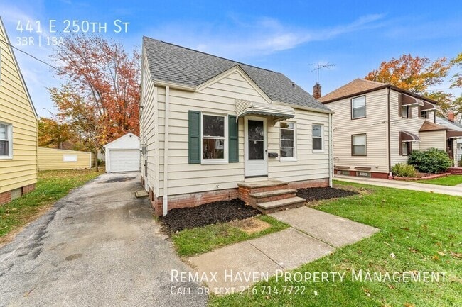 Building Photo - 441 E 250th St