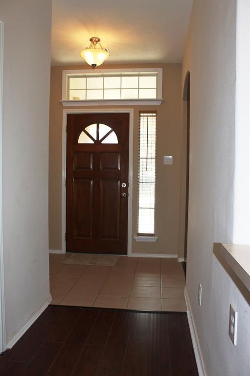 Building Photo - 25826 Chapman Falls Dr