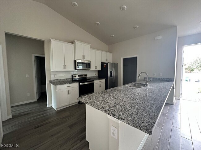 Foto del edificio - 1717 NW 6th Ave